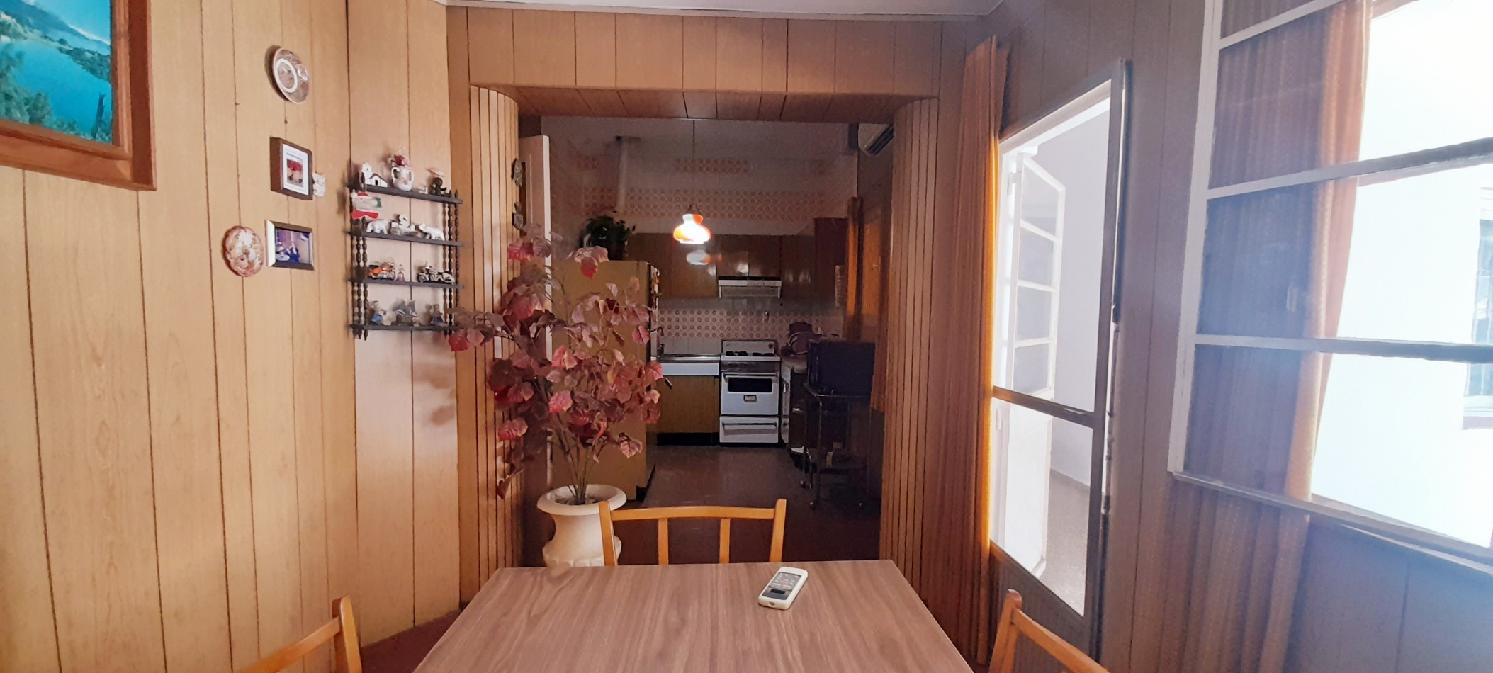 VENTA CASA 5 AMBIENTES CON COCHERA - POSIBILIDAD DE FINANCIAR