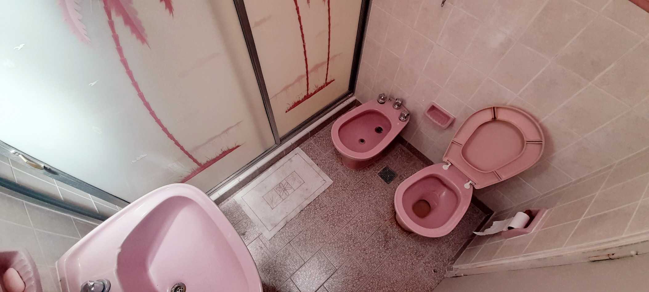 VENTA CASA 5 AMBIENTES CON COCHERA - POSIBILIDAD DE FINANCIAR