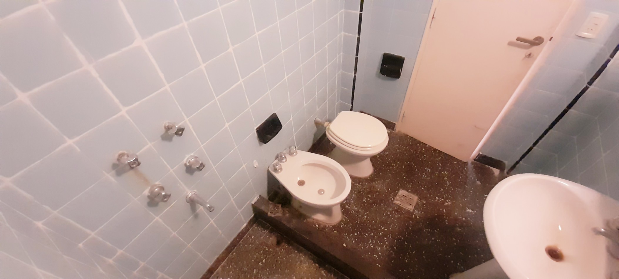 ALQUILA PH 3 AMBIENTES