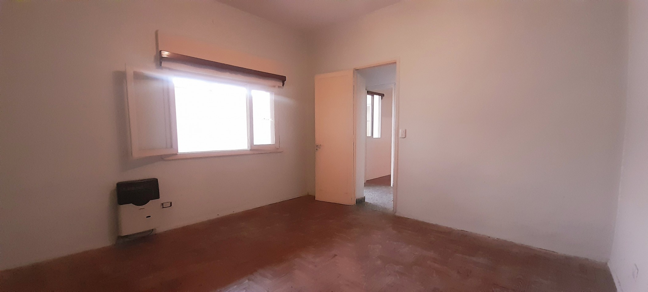 ALQUILA PH 3 AMBIENTES