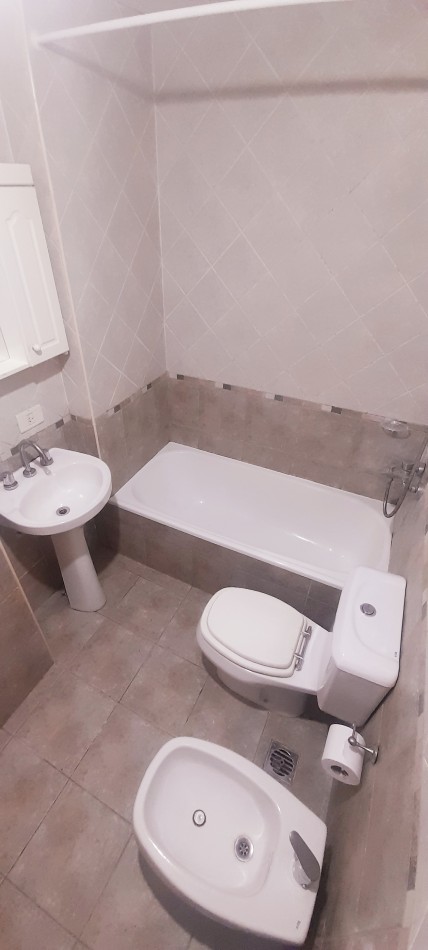 ALQUILA DEPARTAMENTO 2 AMBIENTES