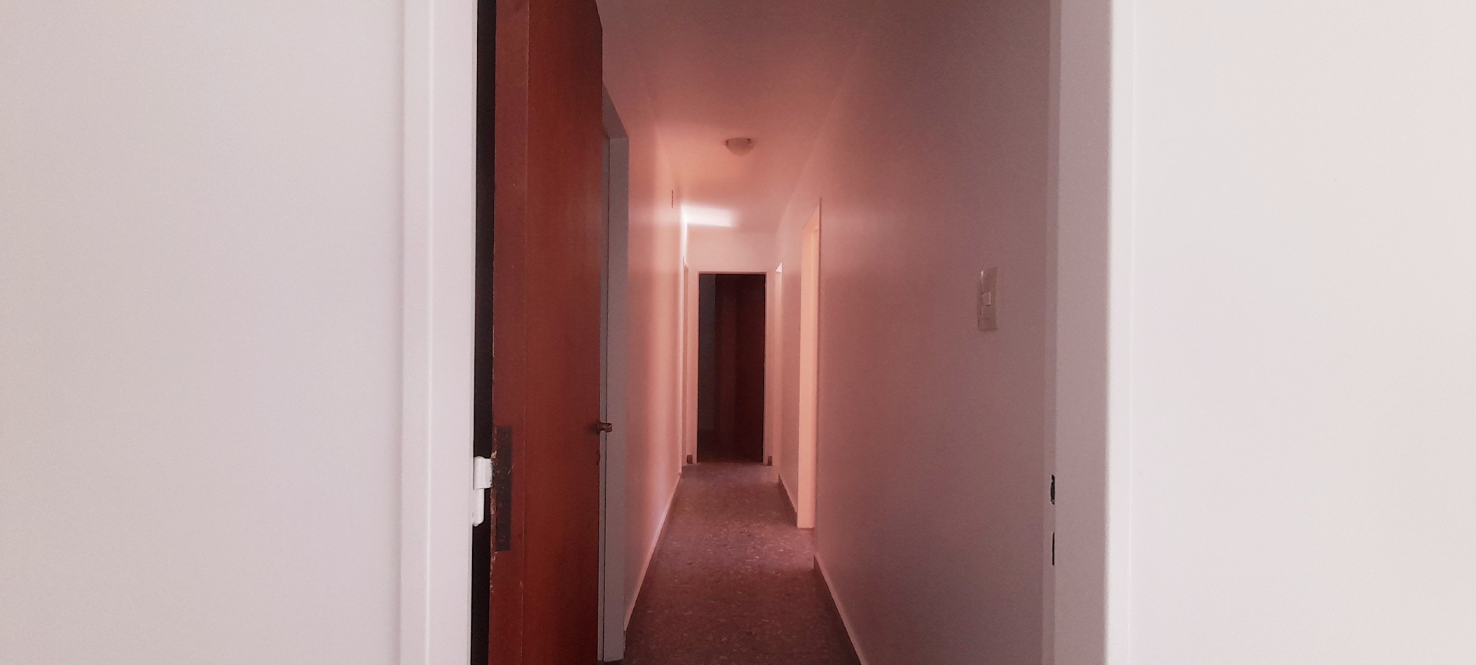 Alquila departamento 4 ambientes c/ Cochera